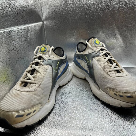 Size 12 Nike Air Huarache White Gray Mens‎ Low Top Running Shoes 313356-131 main image 8